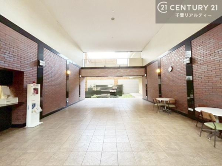 �G���g�����X ��؂Ȃ��q�l�����o�}������G���g�����X�B�z��������ǂ��S�n�̗ǂ���Ԃł��B