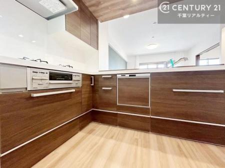 �L�b�`�� ��ƃX�y�[�X�������g���₷���L�b�`���ł�