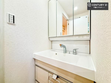 ���ʑ�E���ʏ� �[�����ʑ�{�E���́A�������˂ɂ����̂ł�����ꂪ�y�X�I���������ۂĂ܂��I
�L���C�Ȑ��ʏ��Ŏ��������̃��`�x�[�V�������オ��܂��ˁI