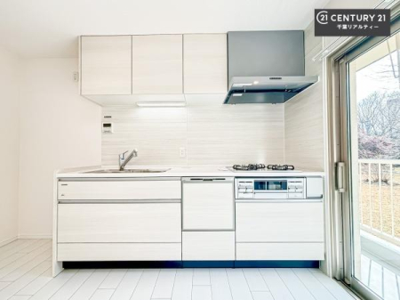 �L�b�`�� �Ǖt�L�b�`���́A�W�����č�ƂɎ��|����܂��I��Ƃ̓������N���N�I
�����̗��������肻���ł��ˁI���[�X�y�[�X���L�x�ŁA�����X�y�[�X���X�b�L���ƕЕt���Ђ�`�����p�ł��܂��I