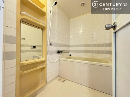 ���� �������������l�̕��͋C�̃o�X���[���́A�����o�Ă��ăo�X�^�C�����[���I
���d���撣���Ă��邲�J���ɂ��D�݂̓����̓����܂����āA�y����ł݂Ă͂������ł��傤���H