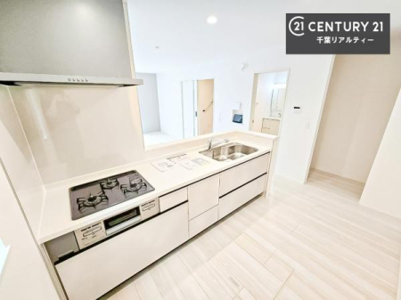 �L�b�`�� ��l�C�̑Ζʎ��V�X�e���L�b�`�����̗p���Ă��܂��I���Ƒ��̃R�~���j�P�[�V���������R�Ƒ�����݌v�ł��B
���q�l�ɂ��ڂ��͂��̂Ŋ������ł��ˁB���[�͂�����܂��I