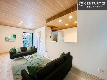 ���r���O �Ƌ��CG�p�[�X�ł��B�S�n�ǂ����r���O�͉Ƒ������R�ƏW�܂�܂��B�Ƒ��c�R�̎��Ԃ����������ł��B���Ƒ��ƁA����w�[���������Ԃ��߂��������ł��ˁB