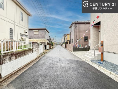 �O�ʓ��H�܂ތ��n�ʐ^ ���ӊ���A���q�l�̂���]�ɍ������������ꏏ�ɂ��ē���v���܂��B�Z��[���A�h�o�C�U�[�ɂ�邲���k������܂��B���Ђ͂��₢���킹�ɑ��Ή����܂��I���҂������܂���I