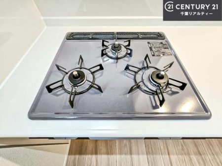 �L�b�`�� �R�����͎O������̂ł������̓����i�s���ł��܂��B
�������O�����t���ł��B�����X�y�[�X���L�X���Ă���׍�Ƃ����₷���I�g�����肪�ǂ��V�X�e���L�b�`���ł��I