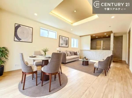 ���r���O �Ƌ��CG�p�[�X�ł��B�傫�ȑ����炽���Ղ�̗z���������閾�邢���r���O�B�J�����̂��郊�r���O�ŉƑ��c���̂��났�̎��Ԃ��߂����܂��I