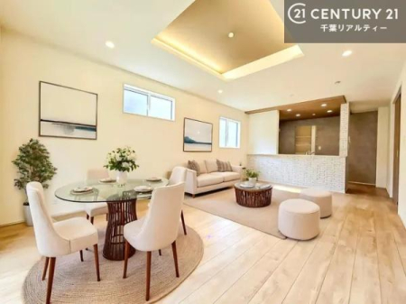 ���r���O �Ƌ��CG�p�[�X�ł��B�S�n�ǂ����r���O�͉Ƒ������R�ƏW�܂�܂��B�Ƒ��c�R�̎��Ԃ����������ł��B���Ƒ��ƁA����w�[���������Ԃ��߂��������ł��ˁB