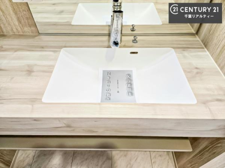 ���ʑ�E���ʏ� �[�����ʑ�{�E���́A�������˂ɂ����̂ł�����ꂪ�y�X�I���������ۂĂ܂��I
�L���C�Ȑ��ʏ��Ŏ��������̃��`�x�[�V�������オ��܂��ˁI