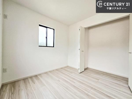 ���r���O�ȊO�̋��� ���[���������肠��̂ŉƋ�̔z�u�����₷���A���C�t�X�^�C���ɍ��킹����������肪�\�ł��B