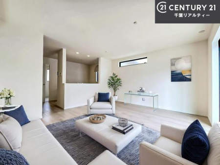 ���r���O �Ƌ��CG�p�[�X�ł��B�傫�ȑ����炽���Ղ�̗z���������閾�邢���r���O�B�J�����̂��郊�r���O�ŉƑ��c���̂��났�̎��Ԃ��߂����܂��I