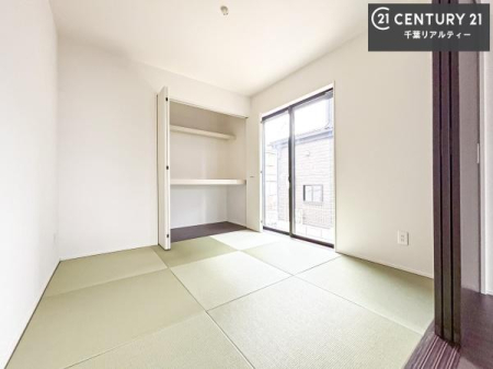 �a�� �^�^�~�̍��肪���炬��^����A�����b�N�X��ԁB�����傫���J�����̂���a���ƂȂ��Ă���܂��B���{�l�̐S������u�a�v�̋�ԁB