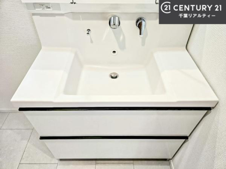 ���ʑ�E���ʏ� �[�����ʑ�{�E���́A�������˂ɂ����̂ł�����ꂪ�y�X�I���������ۂĂ܂��I
�L���C�Ȑ��ʏ��Ŏ��������̃��`�x�[�V�������オ��܂��ˁI