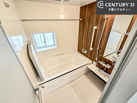 ���� �������������l�̕��͋C�̃o�X���[���́A�����o�Ă��ăo�X�^�C�����[���I
���d���撣���Ă��邲�J���ɂ��D�݂̍���̓����܂����āA�y����ł݂Ă͂������ł��傤���H