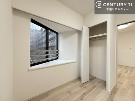 ���r���O�ȊO�̋��� ���[�X�y�[�X�����Ă��܂��I�������X�b�L�����ڂ��鎖���ł��܂��ˁB
�Ƌ��I�΂Ȃ��V���v���ȃf�U�C���ׁ̈A�Ƌ��I�΂����C�ɓ���̋�ԍ�肪�ł������ł��ˁB