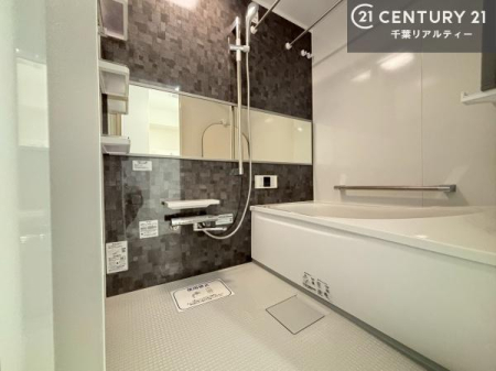 ���� 1���̔�����������Ɩ����Ă���闁���ł��B
�������̑f�G�ȃ����N�[�[�V�����ꏊ�ł��ˁB