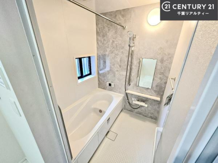 ���� �������������l�̕��͋C�̃o�X���[���́A�����o�Ă��ăo�X�^�C�����[���I
���d���撣���Ă��邲�J���ɂ��D�݂̓����̓����܂����āA�y����ł݂Ă͂������ł��傤���H