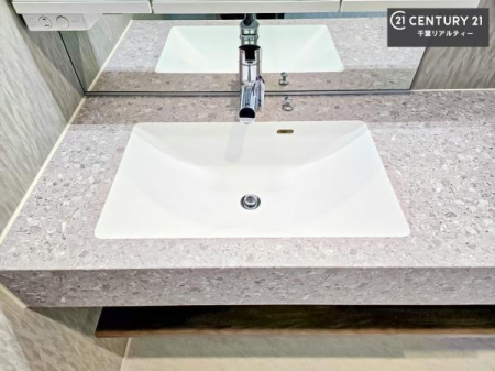 ���ʑ�E���ʏ� �[�����ʑ�{�E���́A�������˂ɂ����̂ł�����ꂪ�y�X�I���������ۂĂ܂��I
�L���C�Ȑ��ʏ��Ŏ��������̃��`�x�[�V�������オ��܂��ˁI