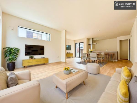 ���r���O �Ƌ��CG�p�[�X�ł��B�傫�ȑ����炽���Ղ�̗z���������閾�邢���r���O�B�J�����̂��郊�r���O�ŉƑ��c���̂��났�̎��Ԃ��߂����܂��I