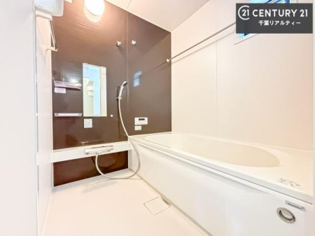 ���� �������������l�̕��͋C�̃o�X���[���́A�����o�Ă��ăo�X�^�C�����[���I
���d���撣���Ă��邲�J���ɂ��D�݂̍���̓����܂����āA�y����ł݂Ă͂������ł��傤���H