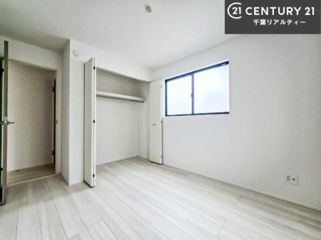 ���r���O�ȊO�̋��� �V���v���Ƀf�U�C������Ă��邽�߁A�Ƌ��I�т܂���I
���C�ɓ���̉Ƌ��u���Ă��낰���Ԃ���邱�Ƃ��ł��܂��B