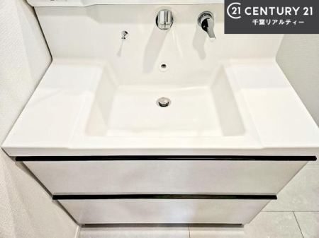 ���ʑ�E���ʏ� �[�����ʑ�{�E���́A�������˂ɂ����̂ł�����ꂪ�y�X�I���������ۂĂ܂��I
�L���C�Ȑ��ʏ��Ŏ��������̃��`�x�[�V�������オ��܂��ˁI