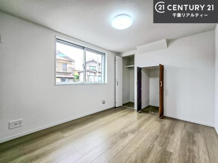 �Q�� �D���������������ޗm���́A���̖ڊo�߂��C�������ǂ������ł��ˁB���������Ԃ��������Ɖ߂������Ƃ��ł��܂��B�D�����F�����̃t���[�����O���ǂ�ȉƋ�ɂ��}�b�`���܂��I