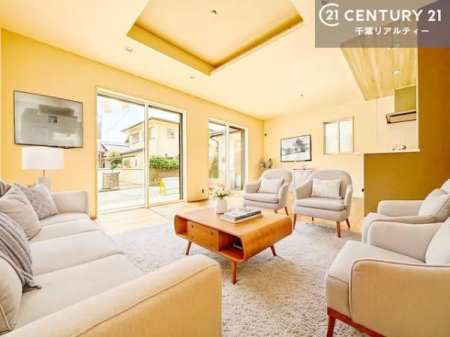 ���r���O �Ƌ��CG�p�[�X�ł��B�傫�ȑ����炽���Ղ�̗z���������閾�邢���r���O�B�J�����̂��郊�r���O�ŉƑ��c���̂��났�̎��Ԃ��߂����܂��I