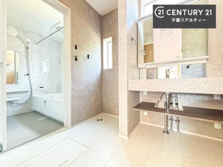 ���ʑ�E���ʏ� �I�[�v���^�C�v�̐��ʑ�́A�������ōa���Ȃ�������ꂪ���₷�����͓I�Ȑ��ʑ�ł��I�����̐g�x�x�����K�I