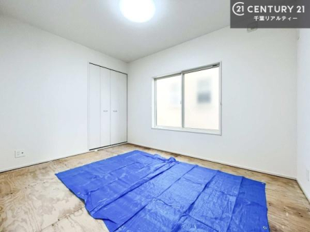 �a�� �܂���͕~����Ă���܂��񂪁A���r���O�Ɨאڂ��Ă���a���ł��I�q�ԂƂ��Ă͂������A�Ǝ��̋x�e�X�y�[�X�Ƃ��Ďg�p����̂������ł��ˁI