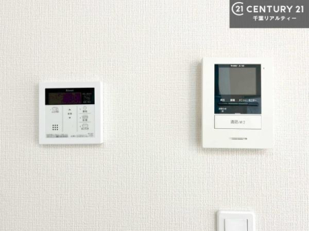 ���̑� TV���j�^�[�t���C���^�[�z���ł��q�l�̂�����Ԓ��Ȃǂ����S�ł��ˁB�{�^���ЂƂł����C�̏������ƂƂ̂��I�I�[�g�o�X���B