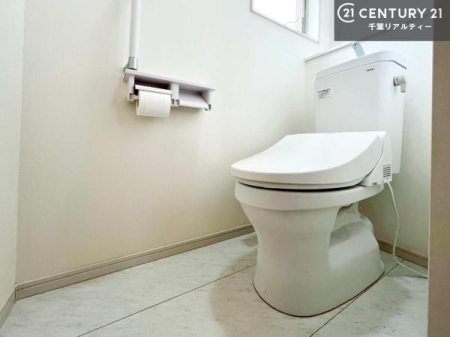 �g�C�� �������֍��ɂ��A�~��͕֍����g�����ł���̂ŗ₽���֍��ɍ��炸�ɍςފ������d�l�ł��I
