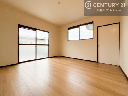 �Q�� �o���R�j�[�ɖʂ��Ă���m���ł��B���邭�����肪����A���C����������ł��܂��I���N���āA�O�ɏo�Ĕw�L�т����[�ċz�����ǂ������}������邱�Ƃ��ł��܂��B