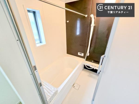 ���� �������������l�̕��͋C�̃o�X���[���́A�����o�Ă��ăo�X�^�C�����[���I
���d���撣���Ă��邲�J���ɂ��D�݂̍���̓����܂����āA�y����ł݂Ă͂������ł��傤���H