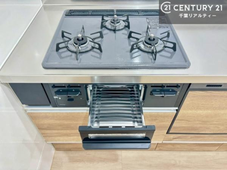 �L�b�`�� �R�����͎O������̂ł������̓����i�s���ł��܂��B
�������O�����t���ł��B�����X�y�[�X���L�X���Ă���׍�Ƃ����₷���I�g�����肪�ǂ��V�X�e���L�b�`���ł��I