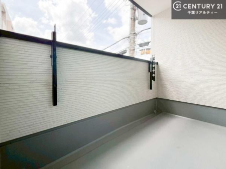 �o���R�j�[ �z������̗ǂ��o���R�j�[�ŁA�����󕨂��悭���������ł��ˁI
���V�C�̗ǂ����ɂ̓o���R�j�[�֏o�ă��t���b�V������̂��C�����悳�����ł��B