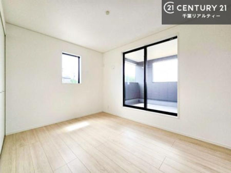 �m�� �o���R�j�[�ɖʂ��Ă���m���ł��B���邭�����肪����A���C����������ł��܂��I���N���āA�O�ɏo�Ĕw�L�т����[�ċz�����ǂ������}������邱�Ƃ��ł��܂��B