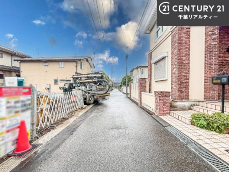 �O�ʓ��H�܂ތ��n�ʐ^ ���ӊ���A���q�l�̂���]�ɍ������������ꏏ�ɂ��ē���v���܂��B�Z��[���A�h�o�C�U�[�ɂ�邲���k������܂��B���Ђ͂��₢���킹�ɑ��Ή����܂��I���҂������܂���I