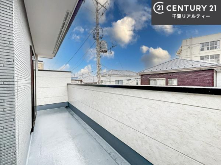 �o���R�j�[ �z������̗ǂ��o���R�j�[�ŁA�����󕨂��悭���������ł��ˁI
���V�C�̗ǂ����ɂ̓o���R�j�[�֏o�ă��t���b�V������̂��C�����悳�����ł��B