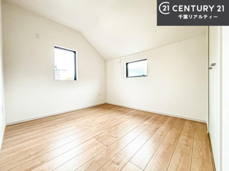 �m�� 2�ʍ̌����m�ۂ������邢�����́A���ʂ����ǂ��A���邭��ϋ��S�n�̗ǂ���ԂƂȂ��Ă���܂��B�����b�N�X���ĉ߂�����S�n�̗ǂ��������ł��I