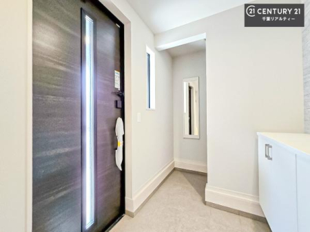 ���� ���ċA���Ă��Ă��A�������܁I�����������Ȃ�A�D�����}������Ă�����ԂɂȂ��Ă��܂��B
���邭��������錺�ւł��I