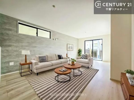 ���r���O �Ƌ�́ACG�p�[�X�ł��B��؂ȉƑ����W�܂邩�炱��LDK�ɂ͂�����肽���B
�q�����������C�ɏ΂��Ȃ��瑖�����Ă���p�����������u�L���Ƃɂ��ėǂ������v�Ǝv���u�Ԃł��B