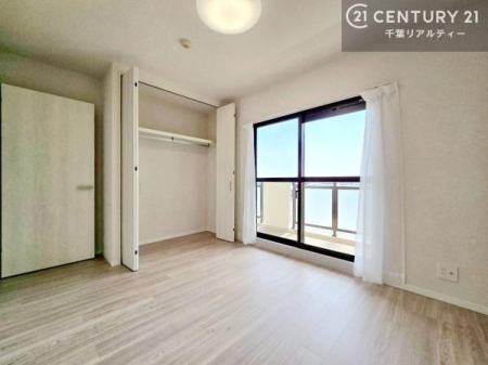 �m�� �o���R�j�[�ɖʂ��Ă���m���ł��B���邭�����肪����A���C����������ł��܂��I���N���āA�O�ɏo�Ĕw�L�т����[�ċz�����ǂ������}������邱�Ƃ��ł��܂��B