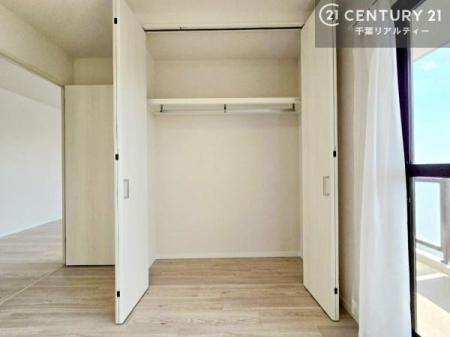 ���r���O�ȊO�̋��� ���[�X�y�[�X�����Ă��܂��I�������X�b�L�����ڂ��鎖���ł��܂��ˁB
�Ƌ��I�΂Ȃ��V���v���ȃf�U�C���ׁ̈A�Ƌ��I�΂����C�ɓ���̋�ԍ�肪�ł������ł��ˁB