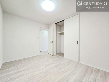 �q������ �V���v���Ń��C�A�E�g���₷���m���́A���q�l�̂������Ƃ��Ă��œK�B�����ɍ��킹�ď_��ɂ��g�����������܂��B