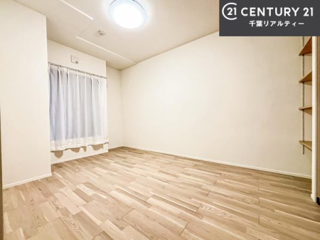 �Q�� �D���������������ޗm���́A���̖ڊo�߂��C�������ǂ������ł��ˁB���������Ԃ��������Ɖ߂������Ƃ��ł��܂��B�D�����F�����̃t���[�����O���ǂ�ȉƋ�ɂ��}�b�`���܂��I