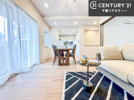 ���r���O �D�����z���܂肪���r���O����ł���ċ��S�n�̗ǂ���Ԃ����o���Ă���܂��I
���났�̎��Ԃ��߂����܂��I