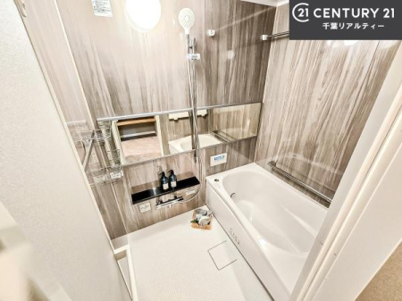 ���� �������������l�̕��͋C�̃o�X���[���́A�����o�Ă��ăo�X�^�C�����[���I
���d���撣���Ă��邲�J���ɂ��D�݂̓����̓����܂����āA�y����ł݂Ă͂������ł��傤���H