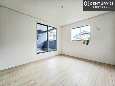 �m�� 2�ʍ̌����m�ۂ������邢�����́A���ʂ����ǂ��A���邭��ϋ��S�n�̗ǂ���ԂƂȂ��Ă���܂��B�����b�N�X���ĉ߂�����S�n�̗ǂ��������ł��I