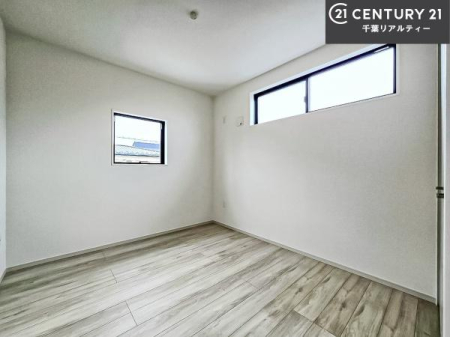 �m�� 2�ʍ̌����m�ۂ������邢�����́A���ʂ����ǂ��A���邭��ϋ��S�n�̗ǂ���ԂƂȂ��Ă���܂��B�����b�N�X���ĉ߂�����S�n�̗ǂ��������ł��I