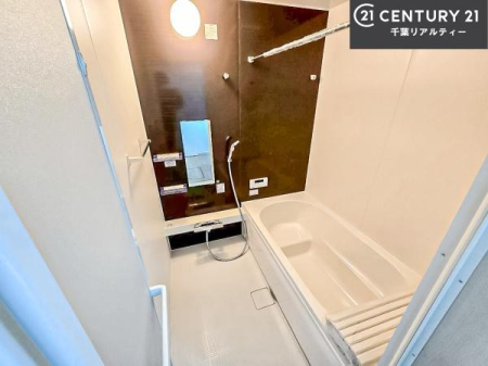 ���� �������������l�̕��͋C�̃o�X���[���́A�����o�Ă��ăo�X�^�C�����[���I
���d���撣���Ă��邲�J���ɂ��D�݂̍���̓����܂����āA�y����ł݂Ă͂������ł��傤���H